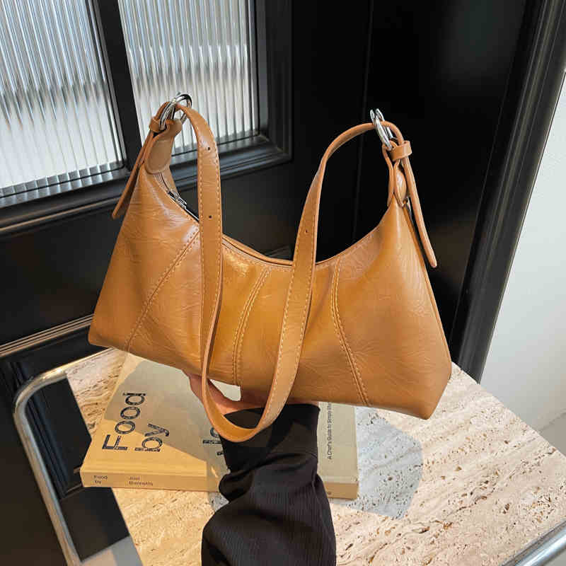 Luxury Women s One Shoulder Underarm Bag 2026 Spring New Chic Half Mo Crossbody Bags Texture Soft Leather Handbag Trend (30cm<Max Length<50cm) коричневий
Luxury Women s One Shoulder Underarm Bag 2026 Spring New Chic Half Mo Crossbody Bags Texture Soft Leather Handbag Trend (30cm<Max Length<50cm) коричневий