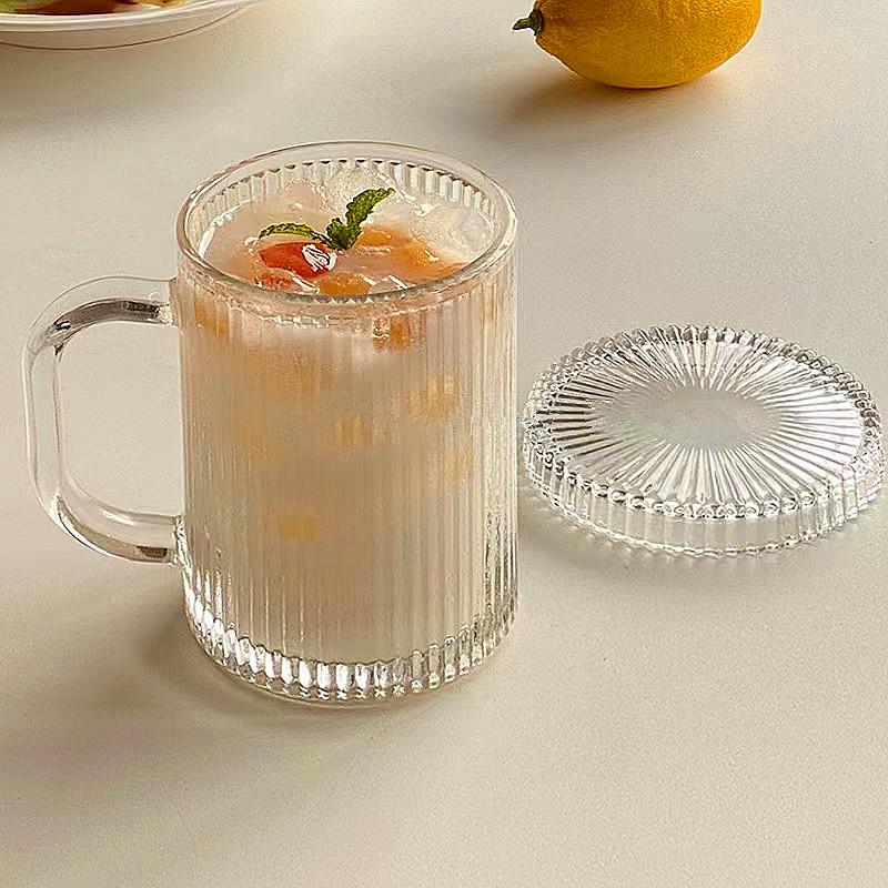 330ml 4pcs Set Latte Iced Coffee Cups Household Vertical Striped Wine Glass with Lid Transparent Drinkware Juice Milk Tea Mugs 4pcs
330ml 4pcs Set Latte Iced Coffee Cups Household Vertical Striped Wine Glass with Lid Transparent Drinkware Juice Milk Tea Mugs 4pcs