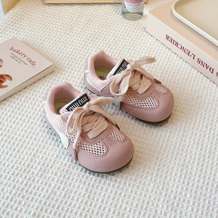 Korean version of children s sports shoes spring and summer new girls German training shoes breathable mesh boys casual shoes medium and olde 34 yards, inner length 20.0cm розовый
Korean version of children s sports shoes spring and summer new girls German training shoes breathable mesh boys casual shoes medium and olde 34 yards, inner length 20.0cm розовый