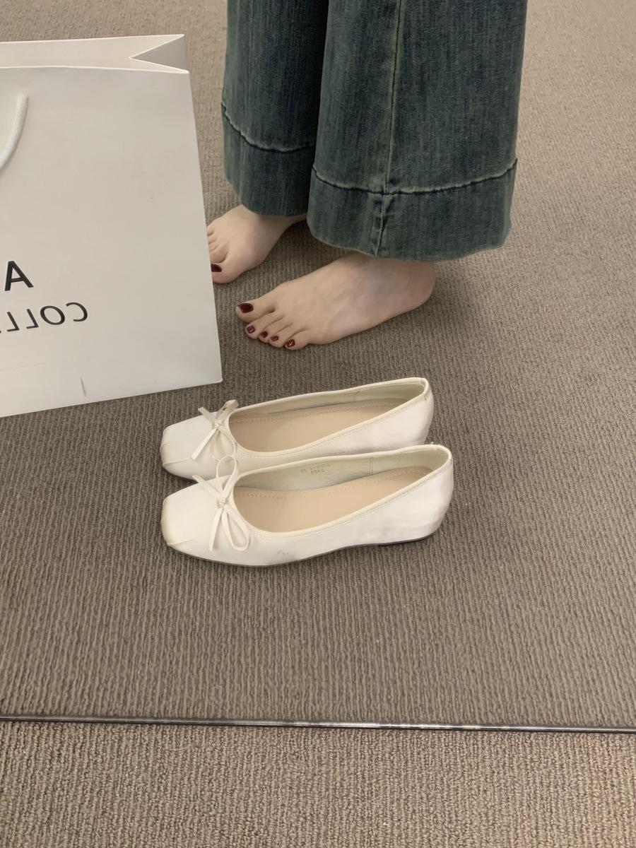 French style with skirt, fairy, heightening in the wind, ballet shoes are versatile, not tired, gentle feet, evening shoes are beautiful, single sho 35 бежевый
French style with skirt, fairy, heightening in the wind, ballet shoes are versatile, not tired, gentle feet, evening shoes are beautiful, single sho 35 бежевый