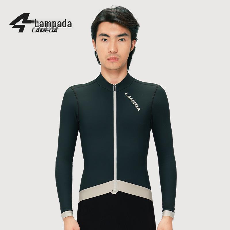 Lampaida Retro-Style Fleece Cycling Set: Warm, Long-Sleeved for Autumn/Winter Road & Mountain Biking - Men s. XL
Lampaida Retro-Style Fleece Cycling Set: Warm, Long-Sleeved for Autumn/Winter Road & Mountain Biking - Men s. XL