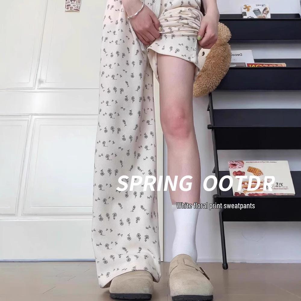 Petite White Floral Women s Summer Sweatpants, Thin Wide-Leg Loose Fit Joggers, XS L (106-115 lbs)
Petite White Floral Women s Summer Sweatpants, Thin Wide-Leg Loose Fit Joggers, XS L (106-115 lbs)
