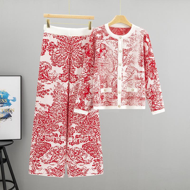 Новый стиль повседневного трикотажного комплекта из двух предметов с круглым вырезом, жаккардовым узором и принтом в стиле туши, с длинными рукавами для женщин one size красный
Новый стиль повседневного трикотажного комплекта из двух предметов с круглым вырезом, жаккардовым узором и принтом в стиле туши, с длинными рукавами для женщин one size красный