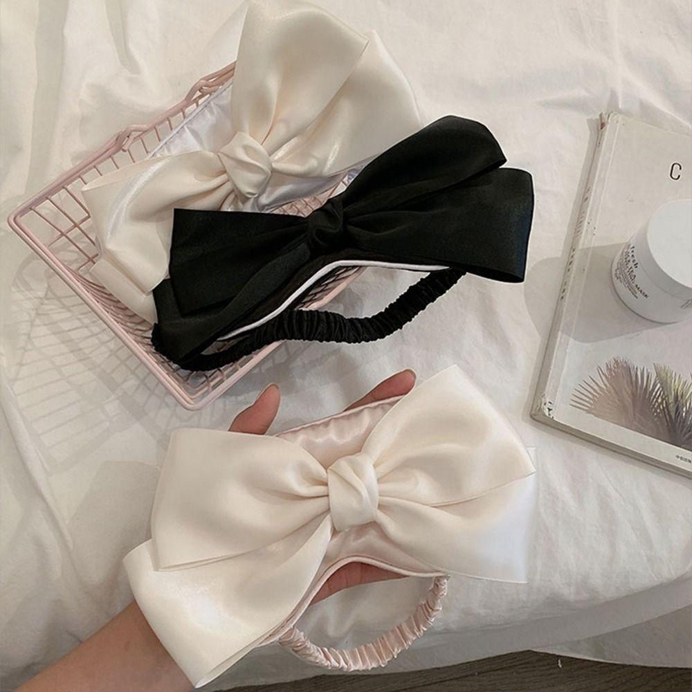 Ventilate Silk Sleep Eye Mask Bow Sleeping Eye Patch Portable Shading Sleeping Mask Travel світло-рожевий колір
Ventilate Silk Sleep Eye Mask Bow Sleeping Eye Patch Portable Shading Sleeping Mask Travel світло-рожевий колір