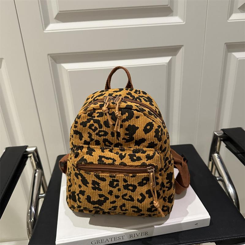 225 New Corduroy Fashion Leopard Print Tide College Style Casual Casual Backpack Single Shoulder Women хакі
225 New Corduroy Fashion Leopard Print Tide College Style Casual Casual Backpack Single Shoulder Women хакі