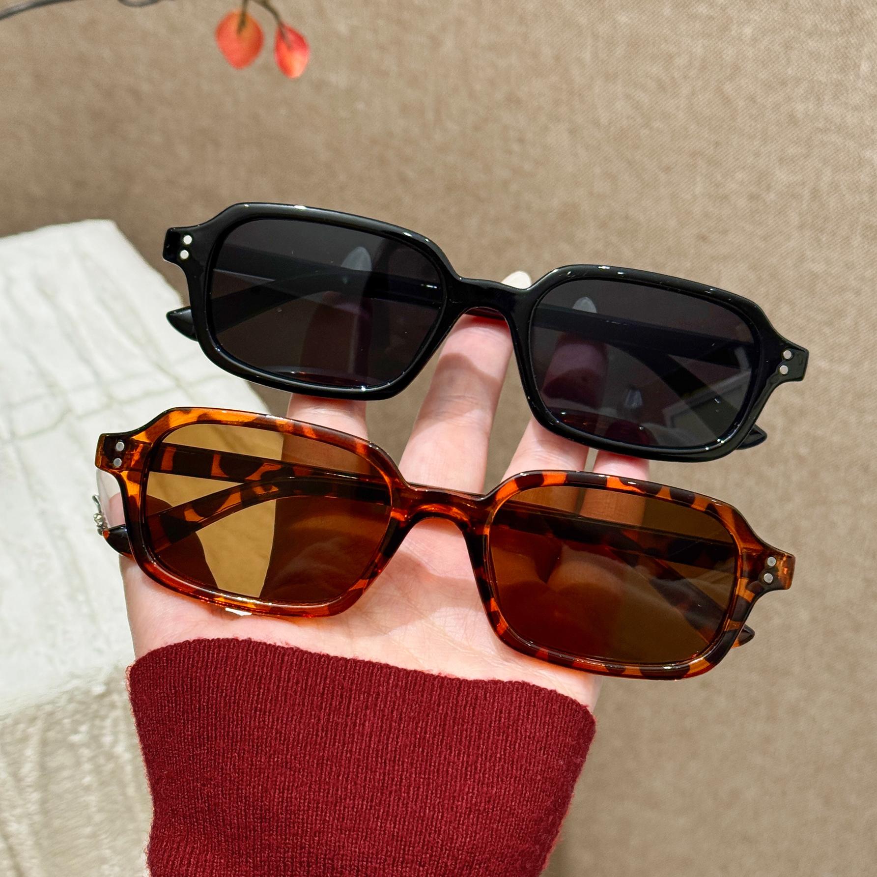 2Pcs/3Pcs Fashion Rectangular Frame Sunglasses Set Classic Multifunctional Fashion Accessories Fashion Clothing Vacation
2Pcs/3Pcs Fashion Rectangular Frame Sunglasses Set Classic Multifunctional Fashion Accessories Fashion Clothing Vacation