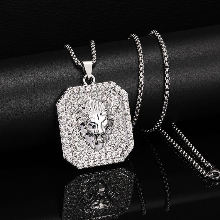 2025 Fashionable European & American Hip Hop Lion Head Necklace with Full Diamond Square Pendant
2025 Fashionable European & American Hip Hop Lion Head Necklace with Full Diamond Square Pendant