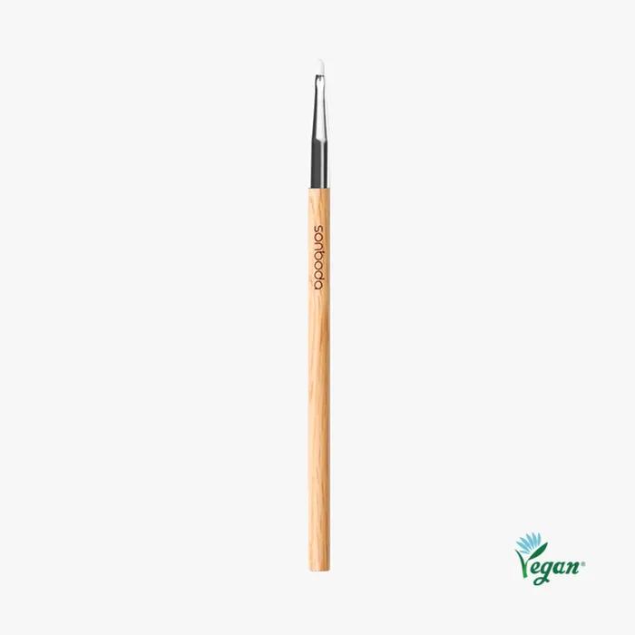 14 Spot Concealer Brush
14 Spot Concealer Brush