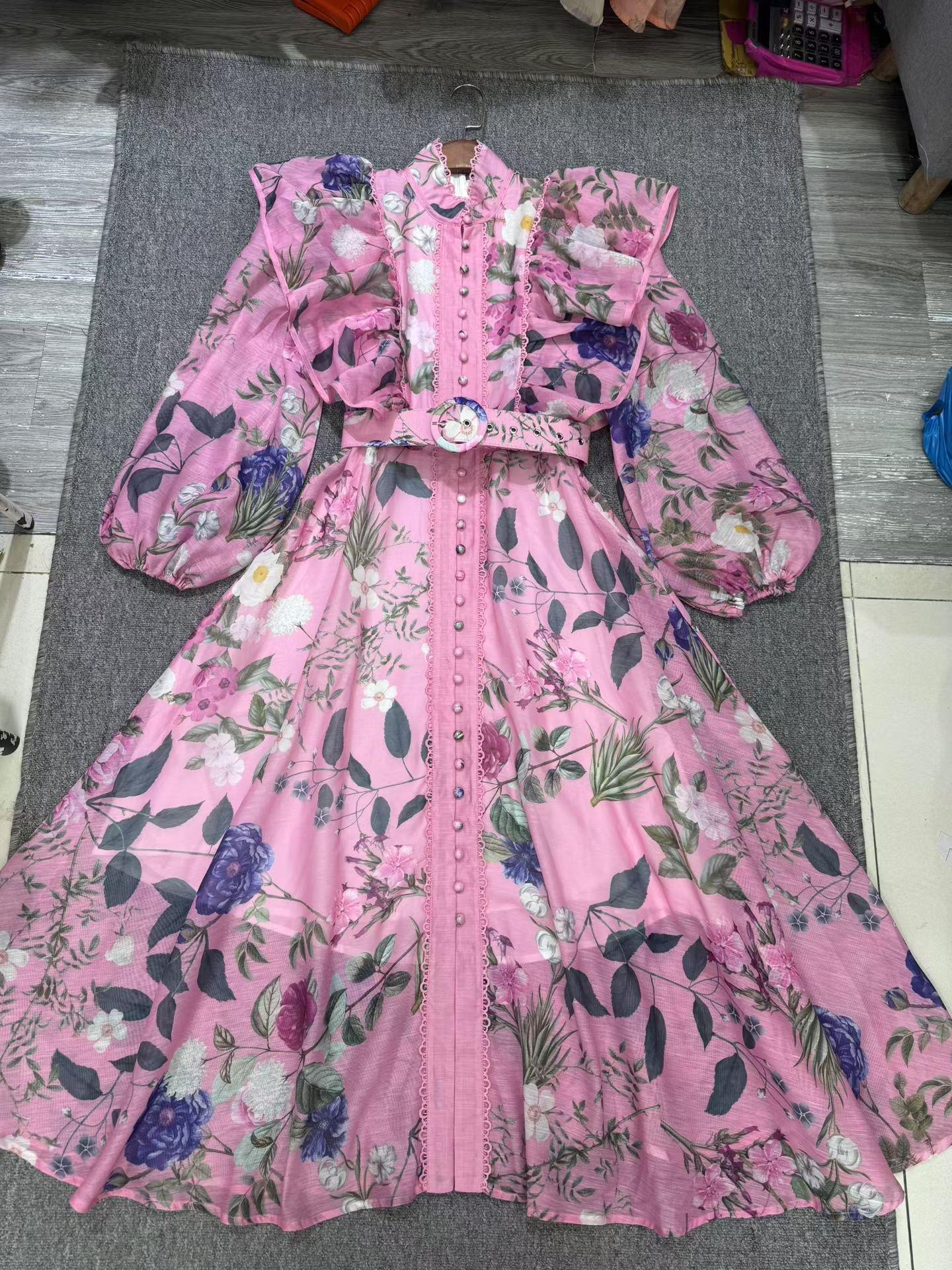 Autumn Floral Ruffled Long Dress: Retro Pastoral Style with Waist-Cinching Button-Down Irregular Skirt S
Autumn Floral Ruffled Long Dress: Retro Pastoral Style with Waist-Cinching Button-Down Irregular Skirt S