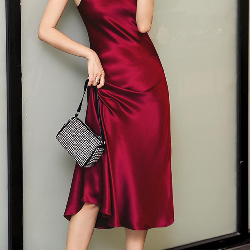 Elegance Acetate Satin U-Neck Slip Dress Medium
Elegance Acetate Satin U-Neck Slip Dress Medium