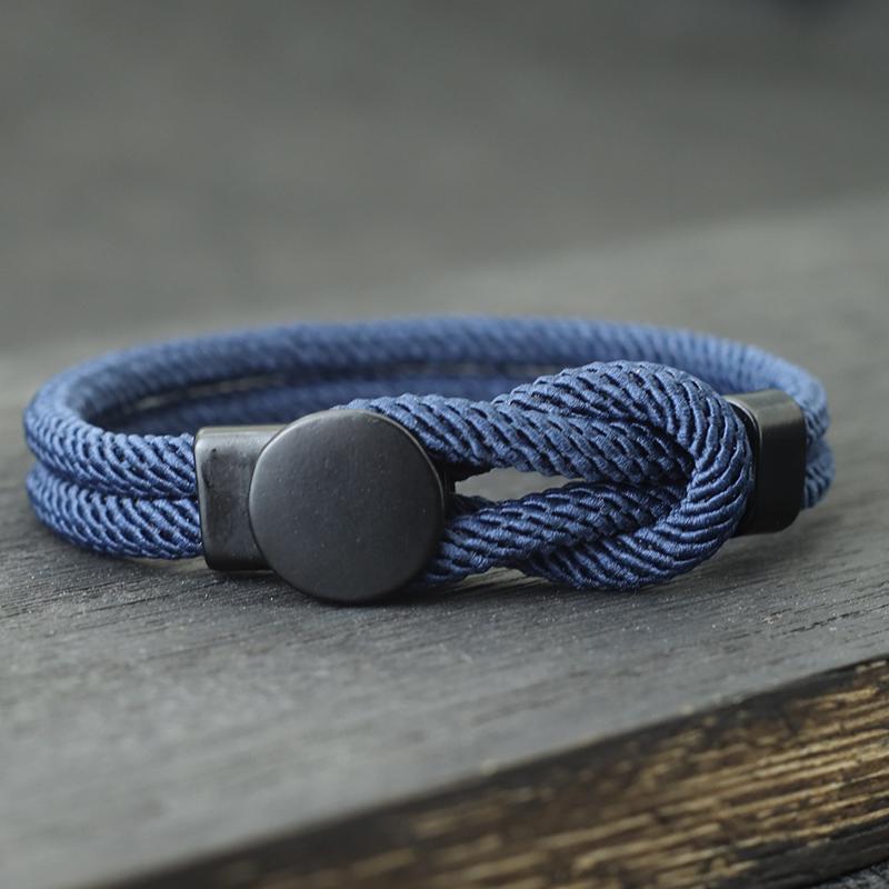 Noter Fashion Rope Bracelet Men Grade A 4mm Lucky Cord Chain Braslet Bangle Perfect Gift For Him Leisure Versatile Accessories Темно-синій
Noter Fashion Rope Bracelet Men Grade A 4mm Lucky Cord Chain Braslet Bangle Perfect Gift For Him Leisure Versatile Accessories Темно-синій