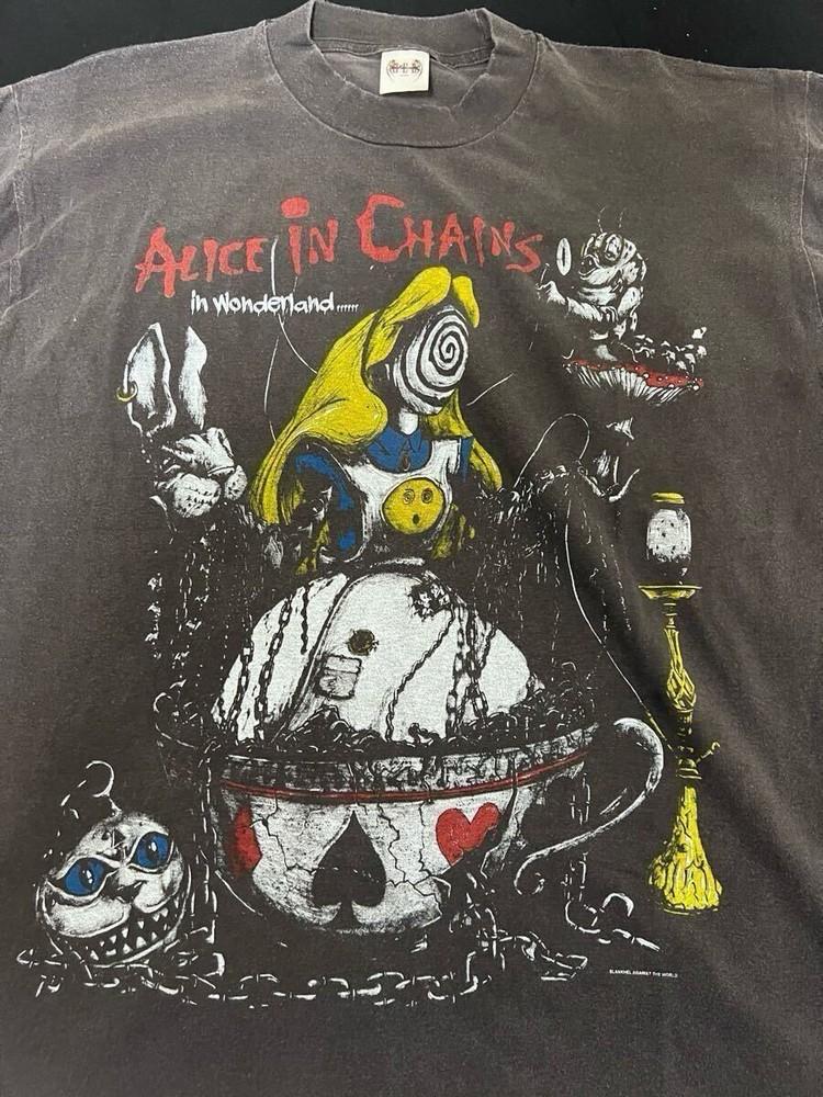 Alice In Chains В Стране Чудес 90-е Редкий Дизайн Угольно-серая Футболка NH25588 Унисекс Футболка XXXXL
Alice In Chains В Стране Чудес 90-е Редкий Дизайн Угольно-серая Футболка NH25588 Унисекс Футболка XXXXL