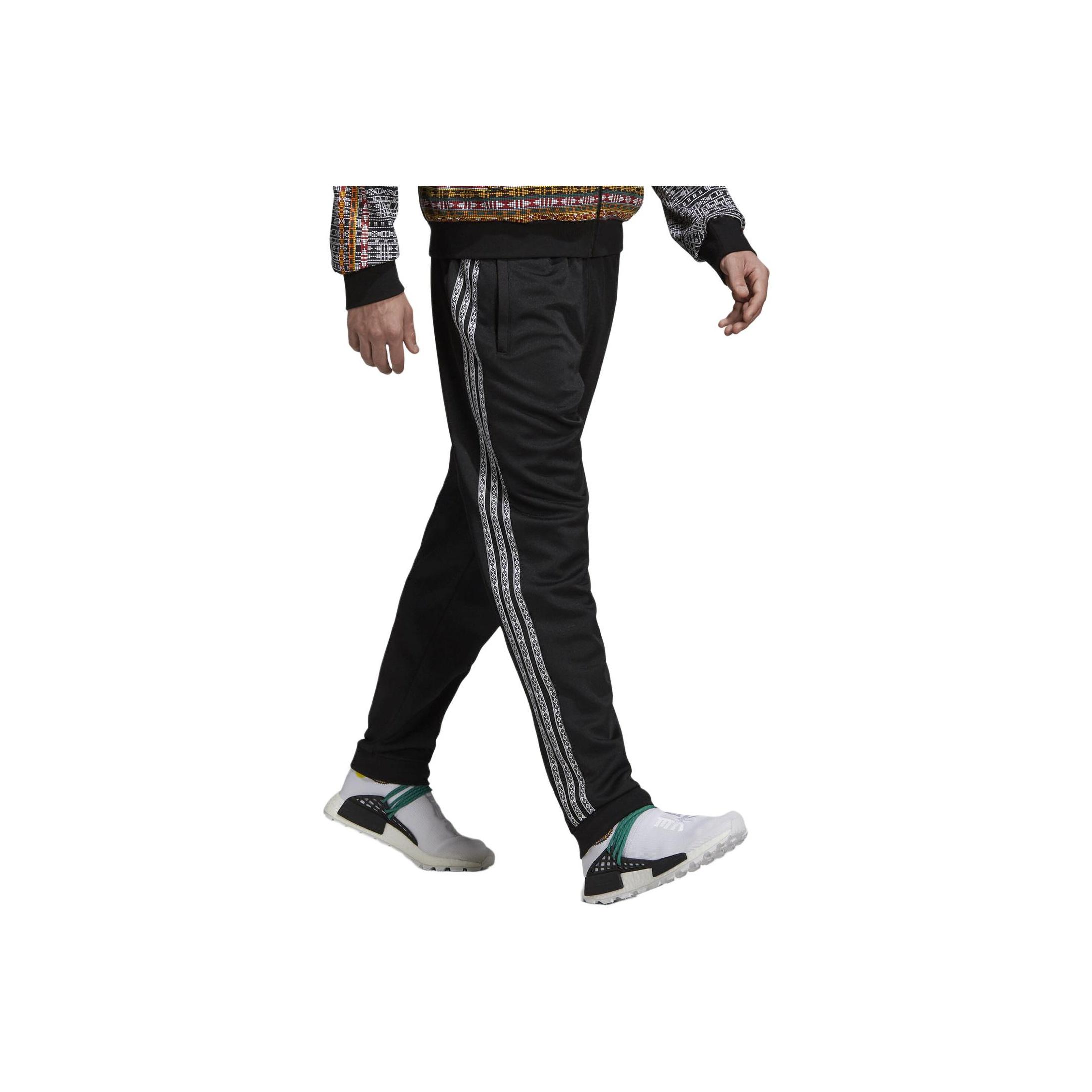 Adidas Удобные вязаные спортивные штаны мужские низы EA2465 S
Adidas Удобные вязаные спортивные штаны мужские низы EA2465 S