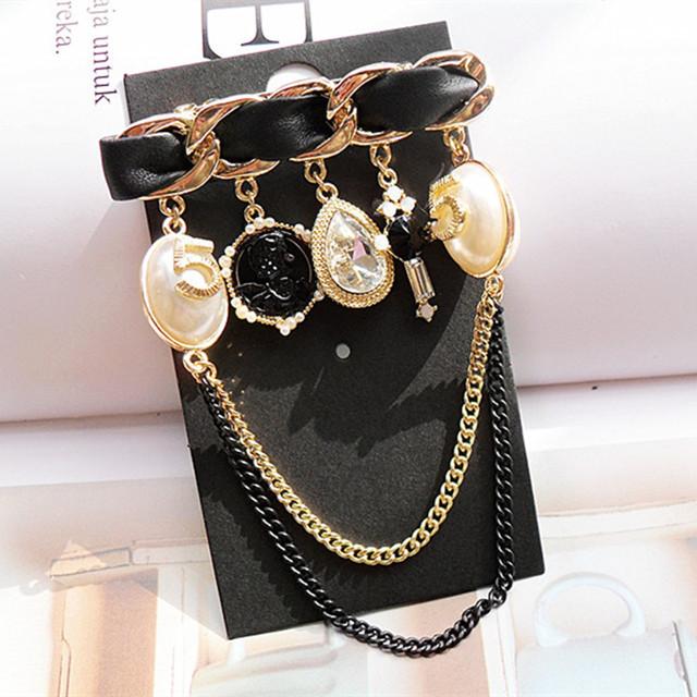 Trend Camellia Lace Plaid Retro Style Pin Brooch For Girl Voguish Fashionable Tassel Rose Flower Pendant Corsage Brooches JewelryRetro Pendant
Trend Camellia Lace Plaid Retro Style Pin Brooch For Girl Voguish Fashionable Tassel Rose Flower Pendant Corsage Brooches JewelryRetro Pendant