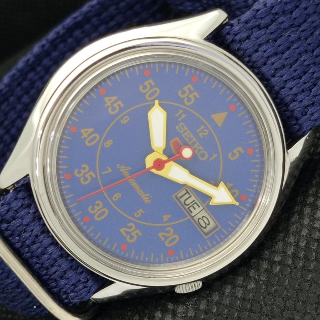 USED VINTAGE SEIKO 5 AUTOMATIC 7009A JAPAN MENS D/D BLUE WATCH 594a-a311646-9 SKU594a-a311646
USED VINTAGE SEIKO 5 AUTOMATIC 7009A JAPAN MENS D/D BLUE WATCH 594a-a311646-9 SKU594a-a311646
