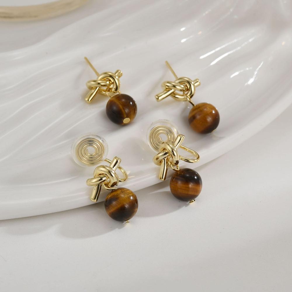 Simple Mosquito Coil Ear Clip Exquisite Round Ball Ear Stud Ball Shape Pendant Earrings Party
Simple Mosquito Coil Ear Clip Exquisite Round Ball Ear Stud Ball Shape Pendant Earrings Party