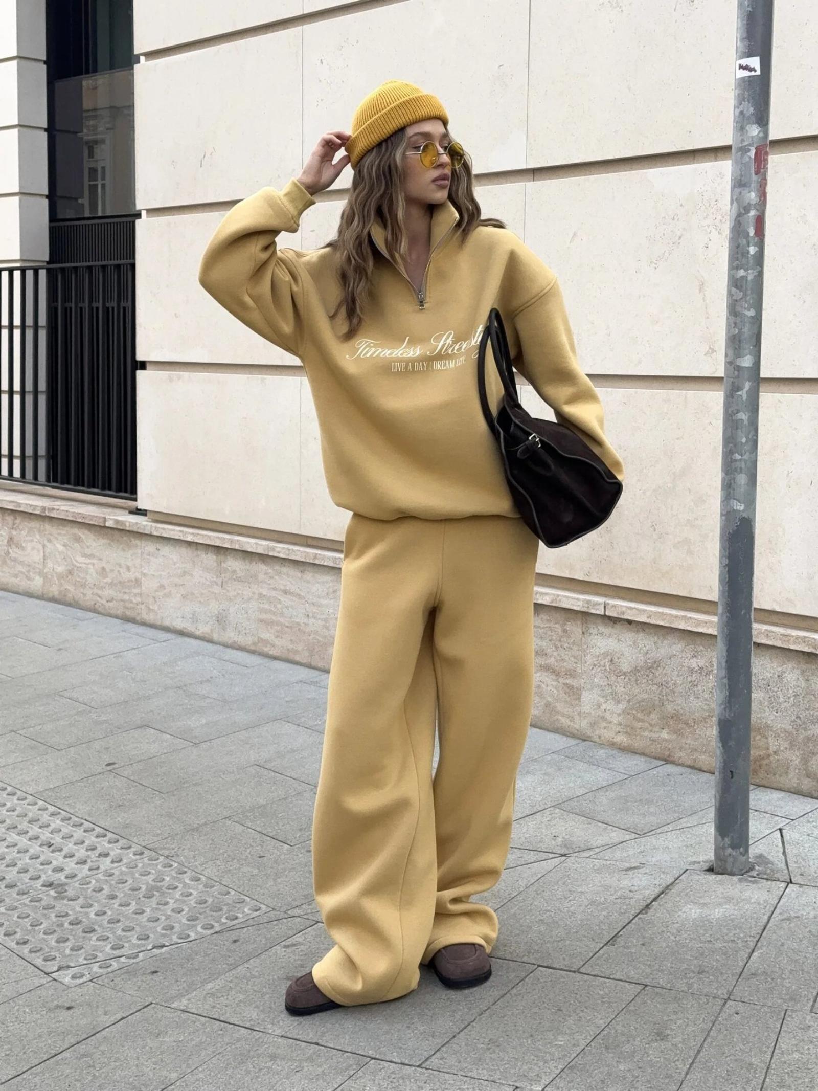 Letter Print Long-Sleeve Hoodie & Pants Casual Set Oversized Pullover Sweatshirt & Sweatpants Two-Piece Set XL
Letter Print Long-Sleeve Hoodie & Pants Casual Set Oversized Pullover Sweatshirt & Sweatpants Two-Piece Set XL