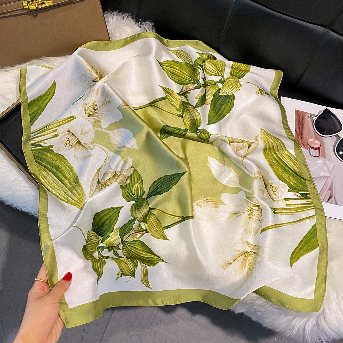 Fashion 70X70Cm Printed Women S Scarf Silk The Horse Scarf Square Shawl Decorative Headband Neck Luxury Design Bandana
Fashion 70X70Cm Printed Women S Scarf Silk The Horse Scarf Square Shawl Decorative Headband Neck Luxury Design Bandana