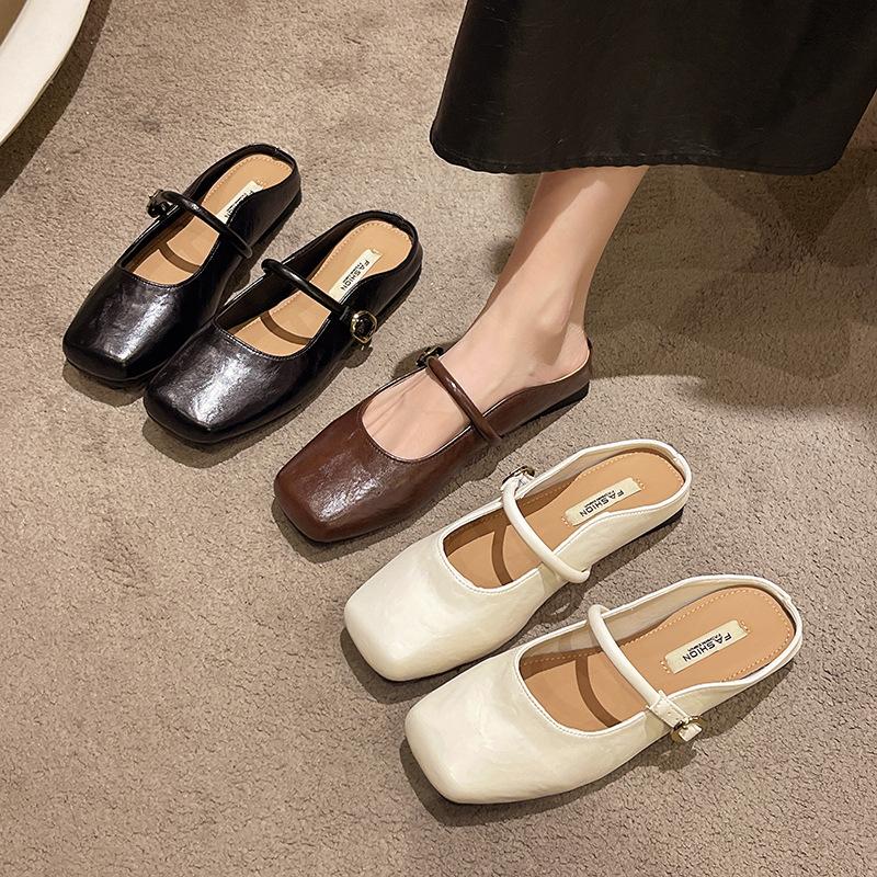 French bag head half slippers women s spring wear 2025 new flat-bottomed fashion with skirt Muller lazy sandals single shoes 40 чорний
French bag head half slippers women s spring wear 2025 new flat-bottomed fashion with skirt Muller lazy sandals single shoes 40 чорний