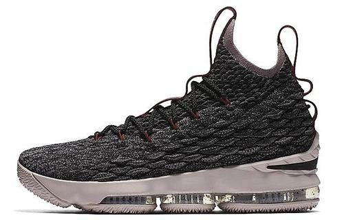 Nike LeBron 15 Pride Of Ohio 897648-003 42.5
Nike LeBron 15 Pride Of Ohio 897648-003 42.5