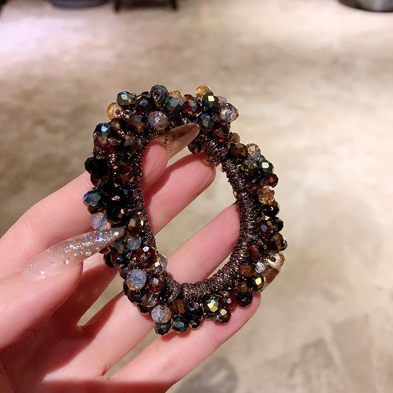 Резинка для волос с кристаллами и жемчугом в корейском стиле в стиле знаменитостей: Универсальная, простая резинка для хвостиков
Резинка для волос с кристаллами и жемчугом в корейском стиле в стиле знаменитостей: Универсальная, простая резинка для хвостиков