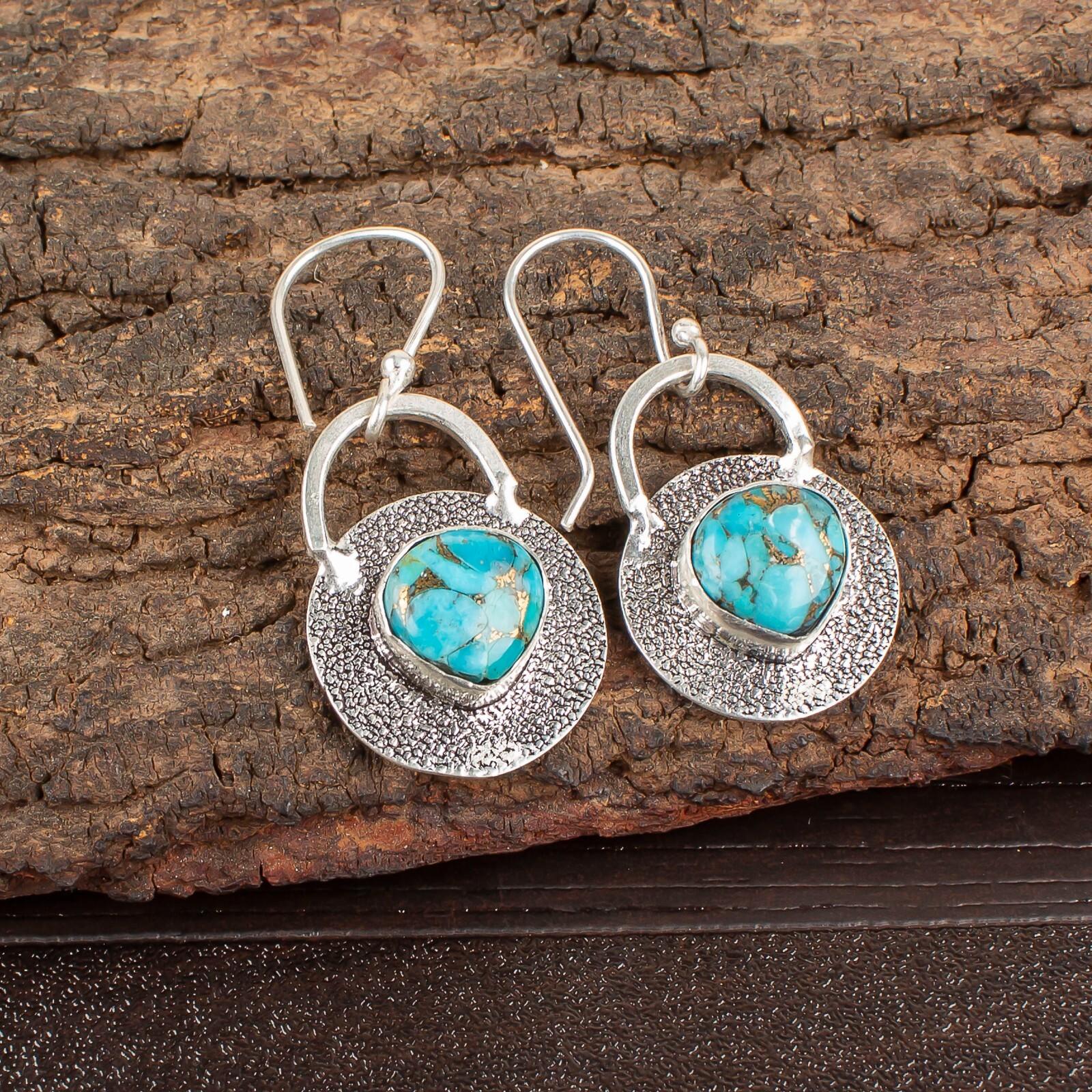 Natural Blue Copper Turquois Gemstone 925 Sterling Silver Jewelry Earrings 1.30 EE-63-34
Natural Blue Copper Turquois Gemstone 925 Sterling Silver Jewelry Earrings 1.30 EE-63-34