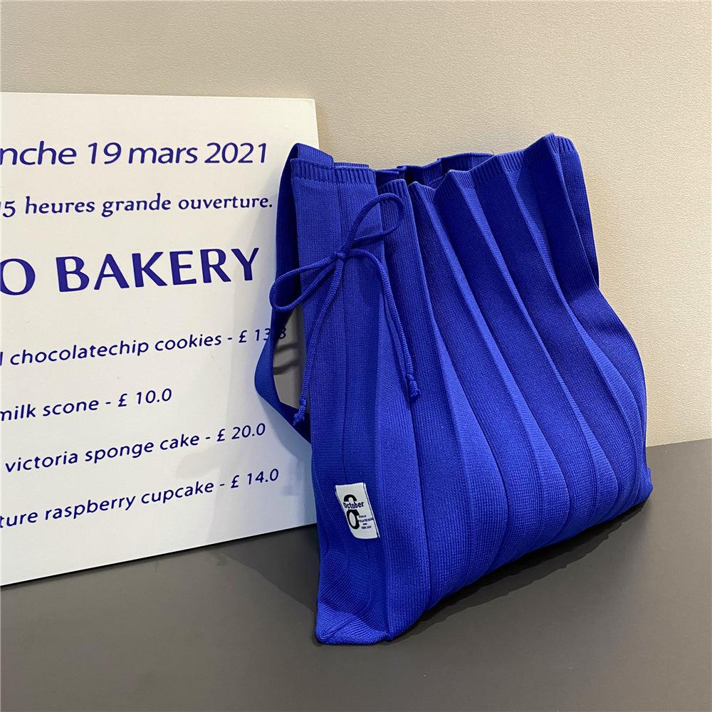 Вязаная сумка для мобильного телефона для женщин на весну и осень, симпатичная мультяшная универсальная сумка на одно плечо с диагональным поперечным ремешком, дорожный кошелек для монет, маленькая сумочка 30*65cm
Вязаная сумка для мобильного телефона для женщин на весну и осень, симпатичная мультяшная универсальная сумка на одно плечо с диагональным поперечным ремешком, дорожный кошелек для монет, маленькая сумочка 30*65cm