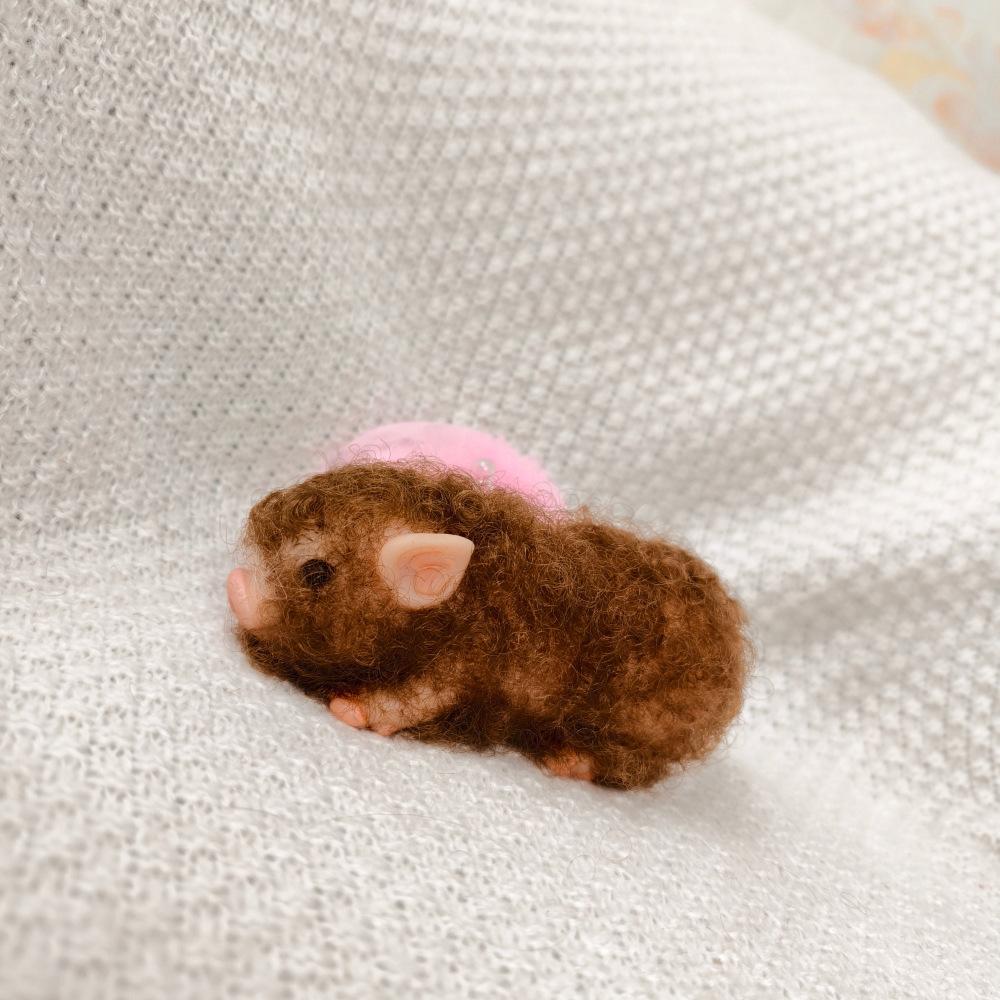 New Simulation Pet Pig Doll Soft Silicone Environmentally Friendly Material Miniature Reborn Piglet Toy Office Decompression Artifact Cute Piggy Dolls
New Simulation Pet Pig Doll Soft Silicone Environmentally Friendly Material Miniature Reborn Piglet Toy Office Decompression Artifact Cute Piggy Dolls