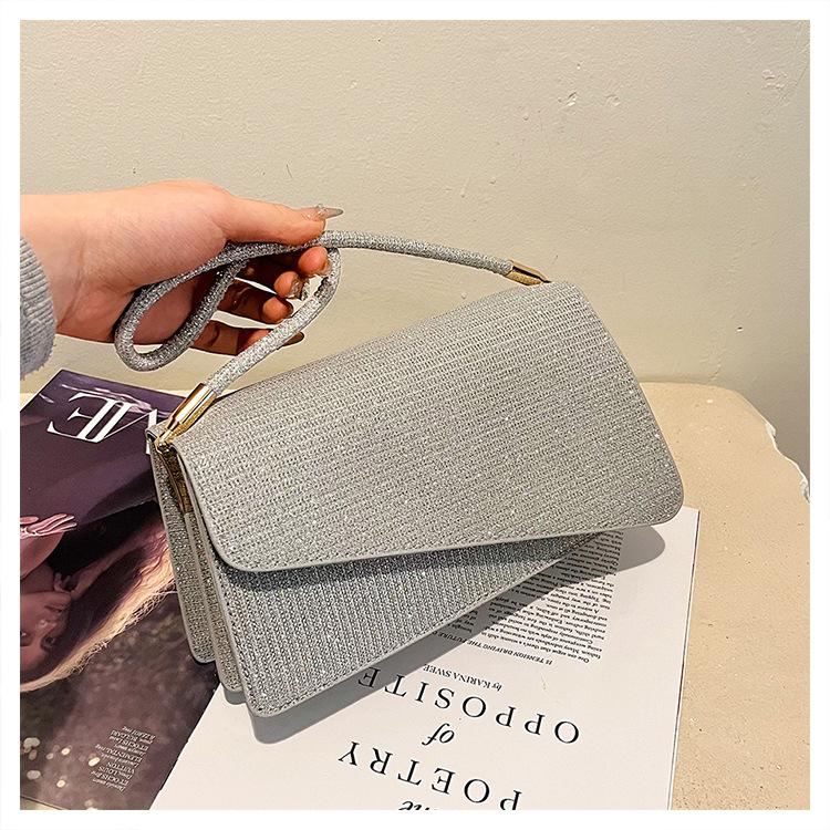 Glitter Women Evening Bags Fashi Black Color Lady Party Dress Girl Banquet Clutch Bags with Shoulder Chain Messenger Purse срібний
Glitter Women Evening Bags Fashi Black Color Lady Party Dress Girl Banquet Clutch Bags with Shoulder Chain Messenger Purse срібний