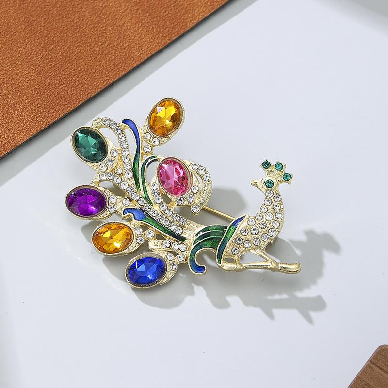 Unique Design Color Inlaid Zircon Peacock Brooch, Suitable for Women s Banquet Party Accessories, Zircon Gifts
Unique Design Color Inlaid Zircon Peacock Brooch, Suitable for Women s Banquet Party Accessories, Zircon Gifts