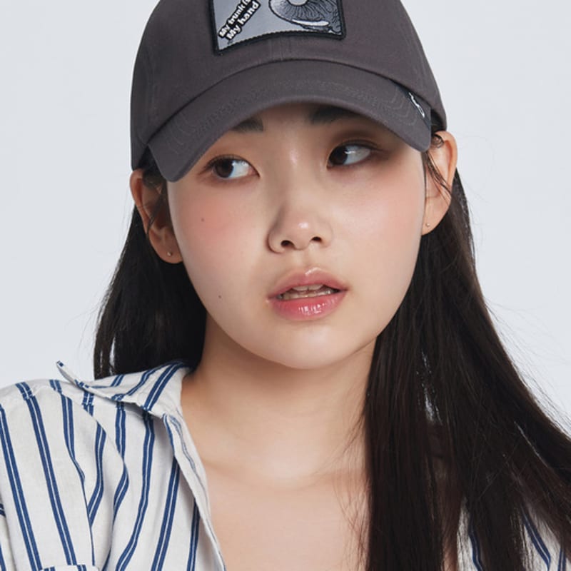 BLACK SANDS Animal Wappen Elephant Ball Cap (2 colors) BLACK_2
BLACK SANDS Animal Wappen Elephant Ball Cap (2 colors) BLACK_2