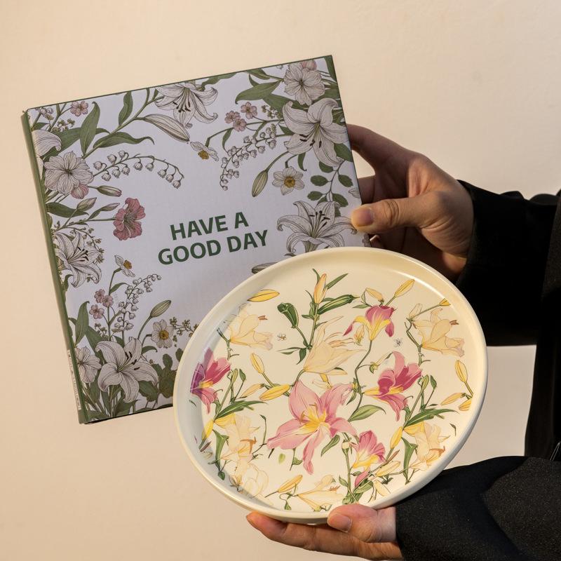 Retro flower ceramic plate Cute girl flower dessert breakfast plate Household ceramic plate High value vegetable plate 20cm
Retro flower ceramic plate Cute girl flower dessert breakfast plate Household ceramic plate High value vegetable plate 20cm