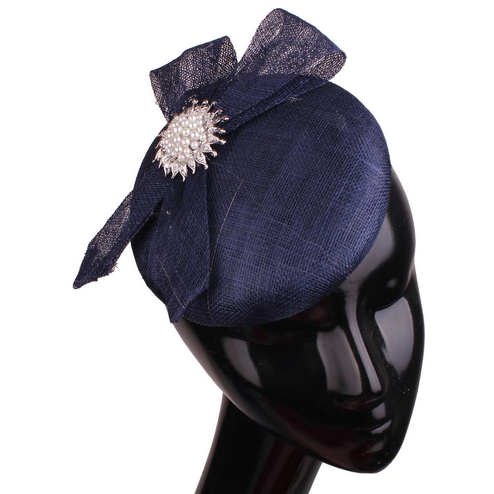 European And American Style High-Quality Hemp Yarn Headgear Catwalk Bride Feather Hair Accessories Party Dress Top Hat тёмно-синий
European And American Style High-Quality Hemp Yarn Headgear Catwalk Bride Feather Hair Accessories Party Dress Top Hat тёмно-синий