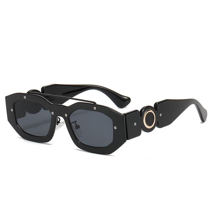 American fashion retro street beat flow gold belongs to irregular punk hip hop cool handsome wind sun eye Other
American fashion retro street beat flow gold belongs to irregular punk hip hop cool handsome wind sun eye Other