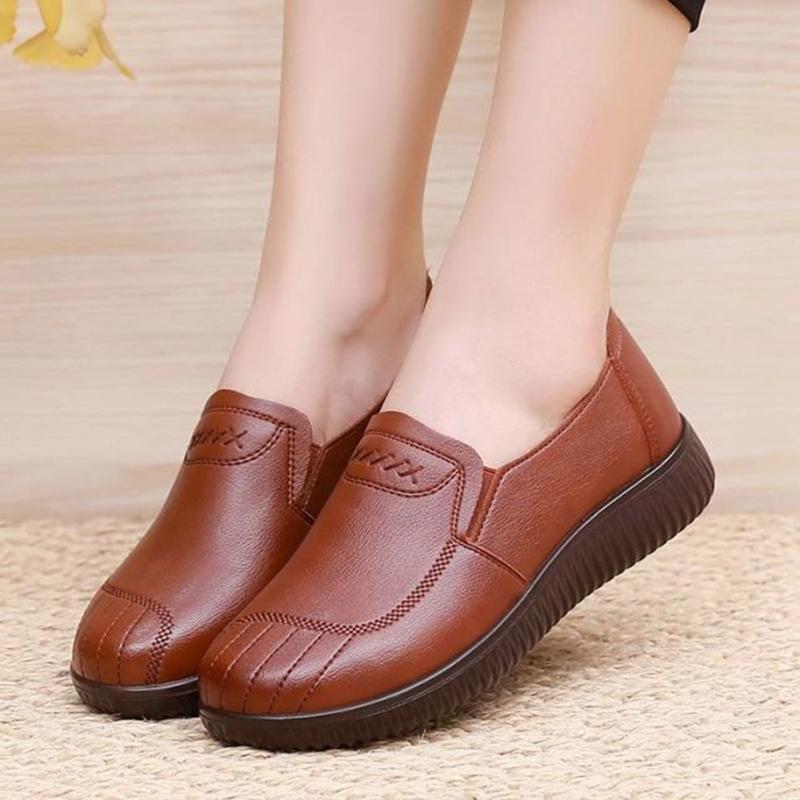 Новые осенние повседневные туфли для путешествий с неглубоким носком и мягкой подошвой, мокасины для мам, туфли на плоской подошве, мягкие и легкие повседневные туфли для ходьбы, размер 35-41 35
Новые осенние повседневные туфли для путешествий с неглубоким носком и мягкой подошвой, мокасины для мам, туфли на плоской подошве, мягкие и легкие повседневные туфли для ходьбы, размер 35-41 35