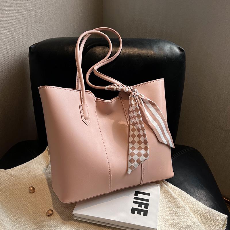 2024 Spring New Pure Color Silk Scarf Handbag: Simple, Gentle & Fashionable One-Shoulder Tote Bag
2024 Spring New Pure Color Silk Scarf Handbag: Simple, Gentle & Fashionable One-Shoulder Tote Bag