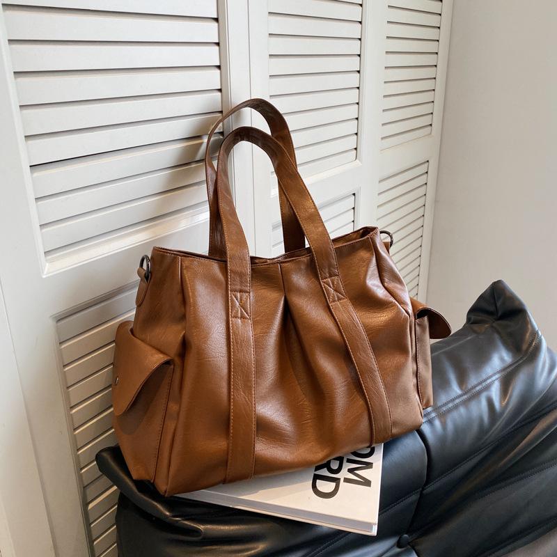 Вместительная женская сумка-тоут 2025 новая женская сумка повседневная и универсальная в иностранном стиле на плечо сумка кроссбоди сумочка коричневый
Вместительная женская сумка-тоут 2025 новая женская сумка повседневная и универсальная в иностранном стиле на плечо сумка кроссбоди сумочка коричневый