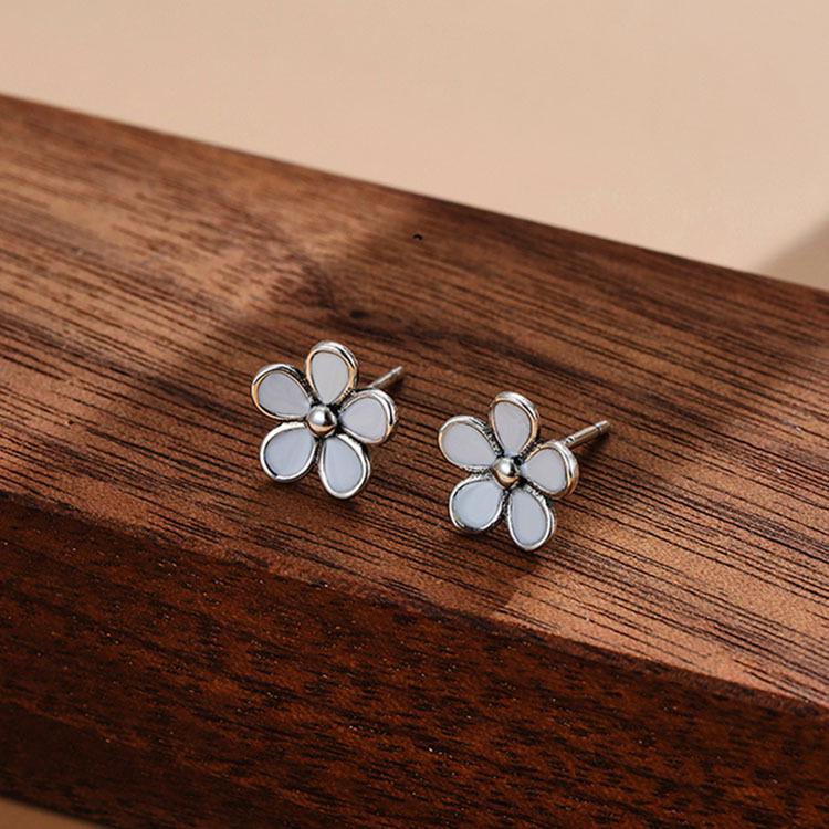 Mori Style Silver Little White Flower Dangle Earrings - s925 Sterling & Rhodium Plated 925 Silver
Mori Style Silver Little White Flower Dangle Earrings - s925 Sterling & Rhodium Plated 925 Silver