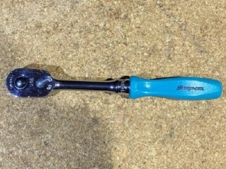 Snap-on Tools FHR80 3/8 Drive Hard Grip Handle Quick-Release Ratchet teal green
Snap-on Tools FHR80 3/8 Drive Hard Grip Handle Quick-Release Ratchet teal green