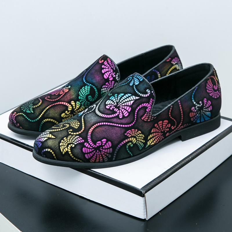 Мода Новые Лоферы с Национальным Узором Мужские Заостренные Лакированные Повседневные Туфли Свадебное Платье Выпускной Вечер Обувь Zapatos Hombre 38
Мода Новые Лоферы с Национальным Узором Мужские Заостренные Лакированные Повседневные Туфли Свадебное Платье Выпускной Вечер Обувь Zapatos Hombre 38