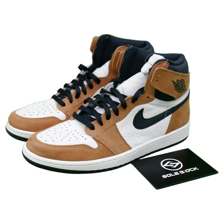 Jordan 1 Retro High OG Новачок року 2018 - 555088-700 46
Jordan 1 Retro High OG Новачок року 2018 - 555088-700 46