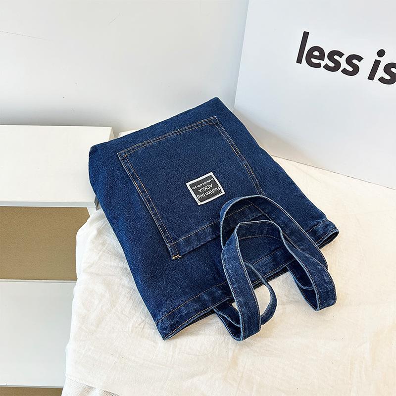 Корейская версия ретро и красивой индивидуальности 2024 женская сумка сумка-тоут женская сумка большой вместимости новая модная сумка через плечо сумка для покупок темно-синий
Корейская версия ретро и красивой индивидуальности 2024 женская сумка сумка-тоут женская сумка большой вместимости новая модная сумка через плечо сумка для покупок темно-синий