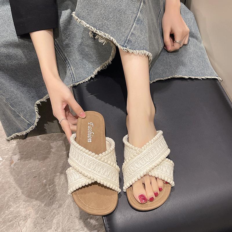 Ethnic style one-word cool slippers women s 2025 new summer retro woven cross flat-bottomed Roman slippers beach 35 чёрный
Ethnic style one-word cool slippers women s 2025 new summer retro woven cross flat-bottomed Roman slippers beach 35 чёрный