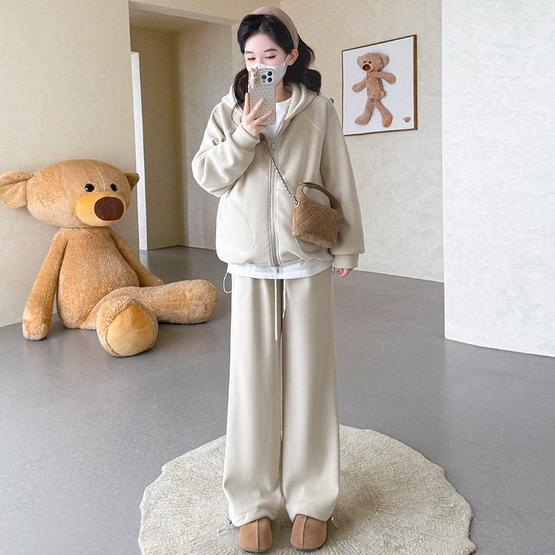 Autumn/Winter Korean-Style Casual Hooded Maternity Set with Thick Double-Sided Velvet, Zipper, Two-Piece L
Autumn/Winter Korean-Style Casual Hooded Maternity Set with Thick Double-Sided Velvet, Zipper, Two-Piece L