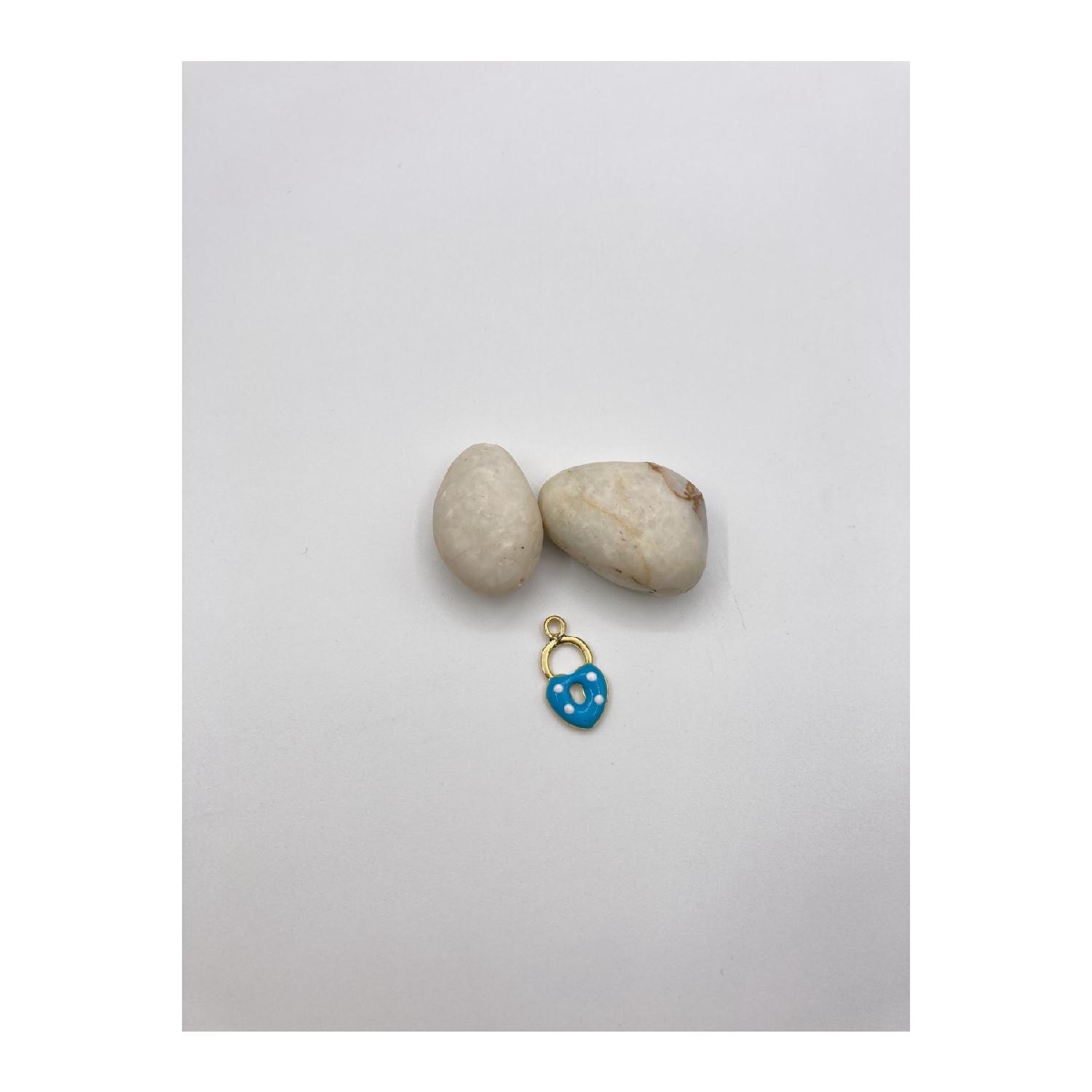 Позолоченный замок для ожерелья и серьги
Позолоченный замок для ожерелья и серьги