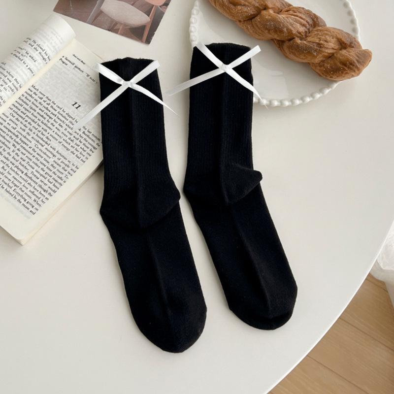 Женские белые гольфы до середины икры с бантом - Весенне-осенние универсальные гольфы выше колена однотонные, серия Miu~. One Size белый/чёрный
Женские белые гольфы до середины икры с бантом - Весенне-осенние универсальные гольфы выше колена однотонные, серия Miu~. One Size белый/чёрный