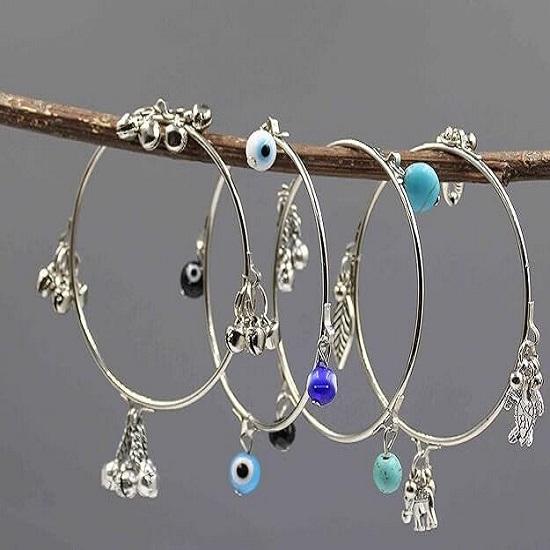 @ Beautiful Steel Bangles With Turquoise Evileye Gungru Beads For Women
@ Beautiful Steel Bangles With Turquoise Evileye Gungru Beads For Women