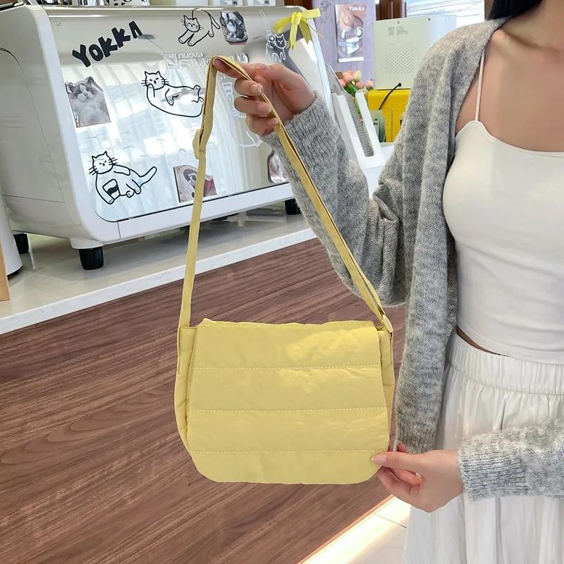 Simple Design Women s Nylon Padded Shoulder Bag Solid Color Lightweight Female Crossbody Bag Casual Quilted Phone Purse Handbags
Simple Design Women s Nylon Padded Shoulder Bag Solid Color Lightweight Female Crossbody Bag Casual Quilted Phone Purse Handbags