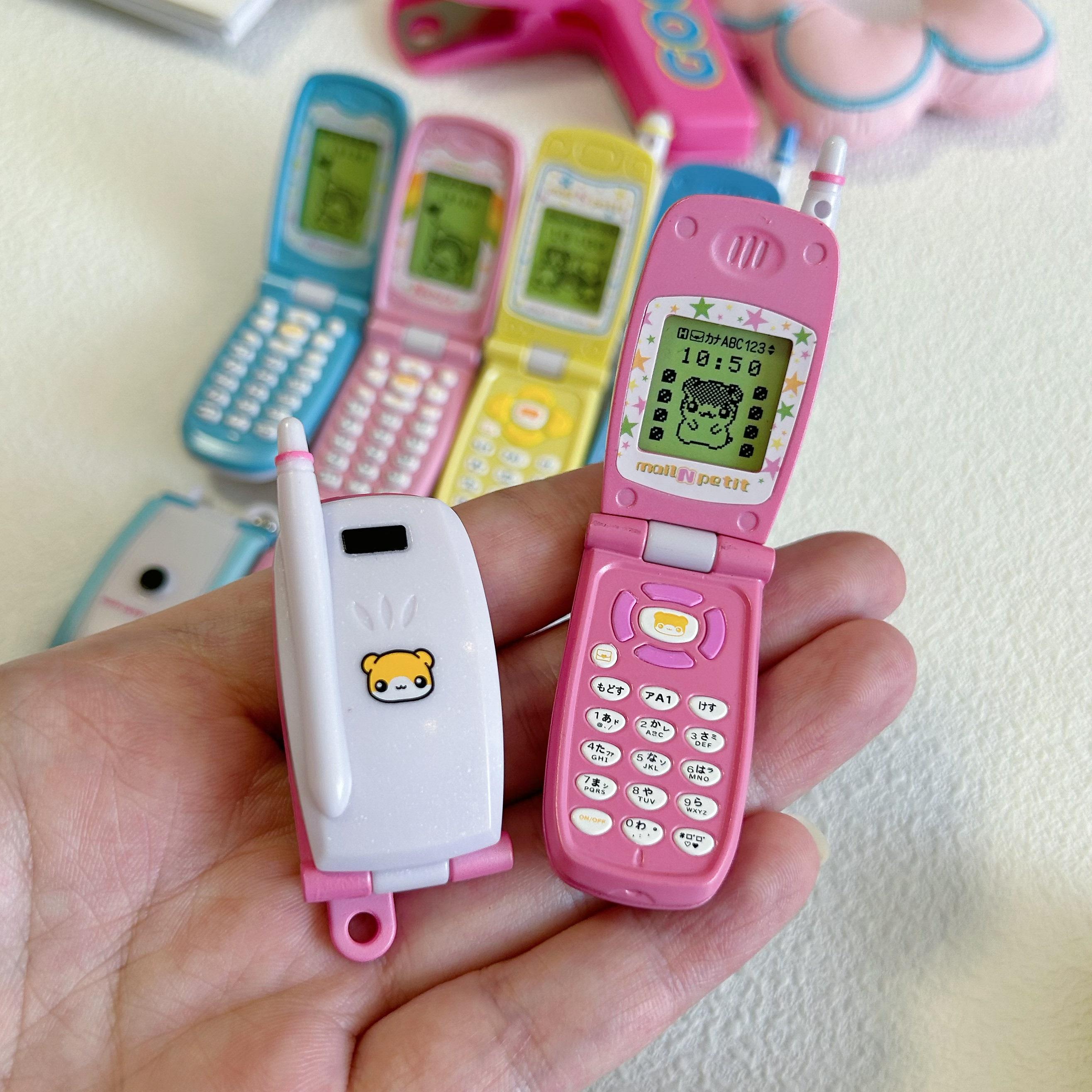 Mini Flip Phone - New Color Hamster Retro Model
Mini Flip Phone - New Color Hamster Retro Model