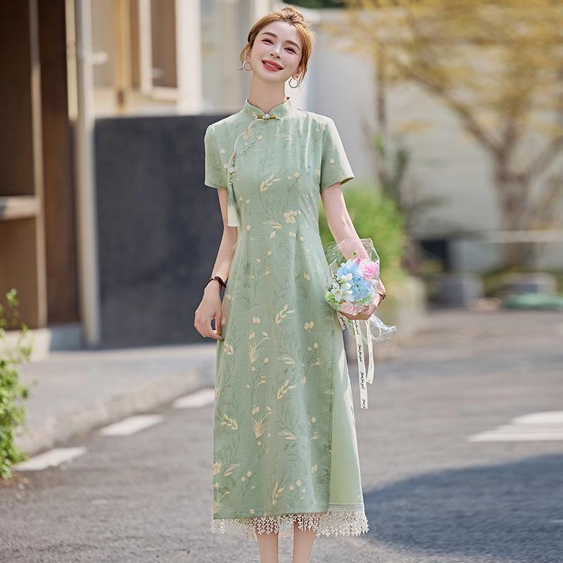 Summer 2025 Women s Elegant Retro Jacquard Dress with Stand Collar, Slimming Fit, Chinese National Style XXL (125-135 jin)
Summer 2025 Women s Elegant Retro Jacquard Dress with Stand Collar, Slimming Fit, Chinese National Style XXL (125-135 jin)